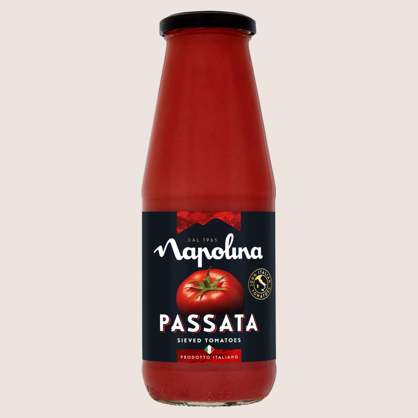 Napolina Sieved Tomatoes Passata Sun Ripened Tomatoes 690g